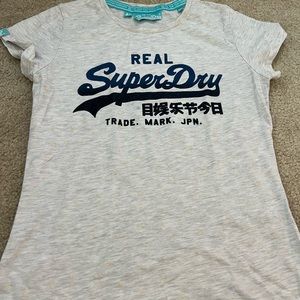 Superdry T-shirt
